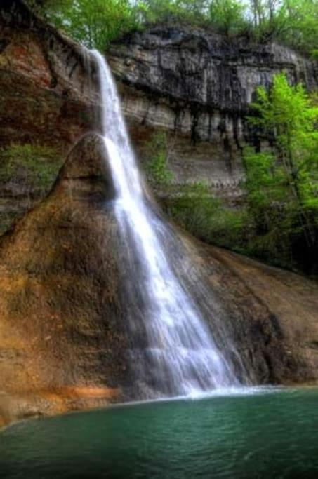 Le Gite Des Cascades Bassy Ngoại thất bức ảnh
